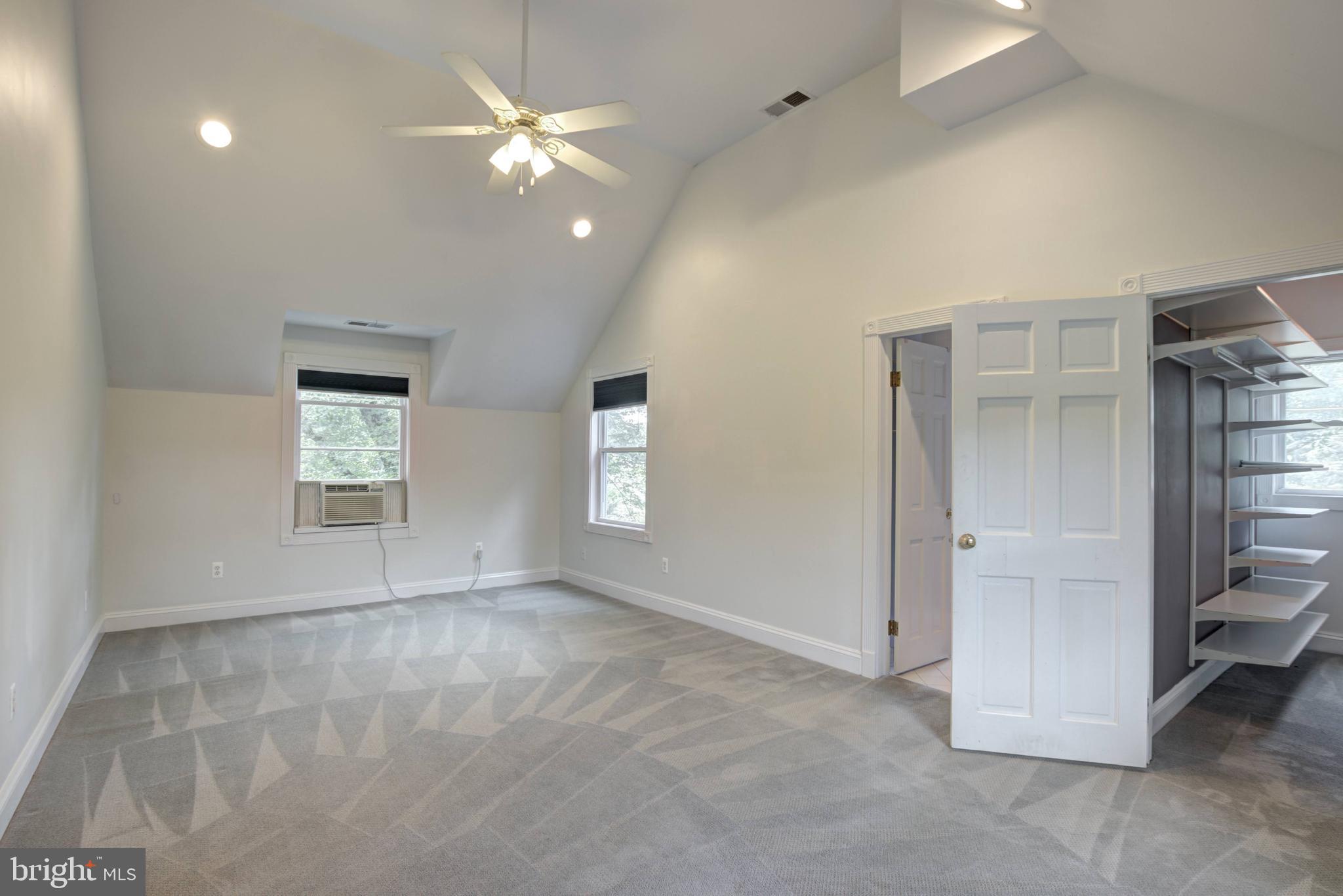 7433 Clifton Road Clifton, VA 20124 - Photo 19 of 98 Gallery Image 19