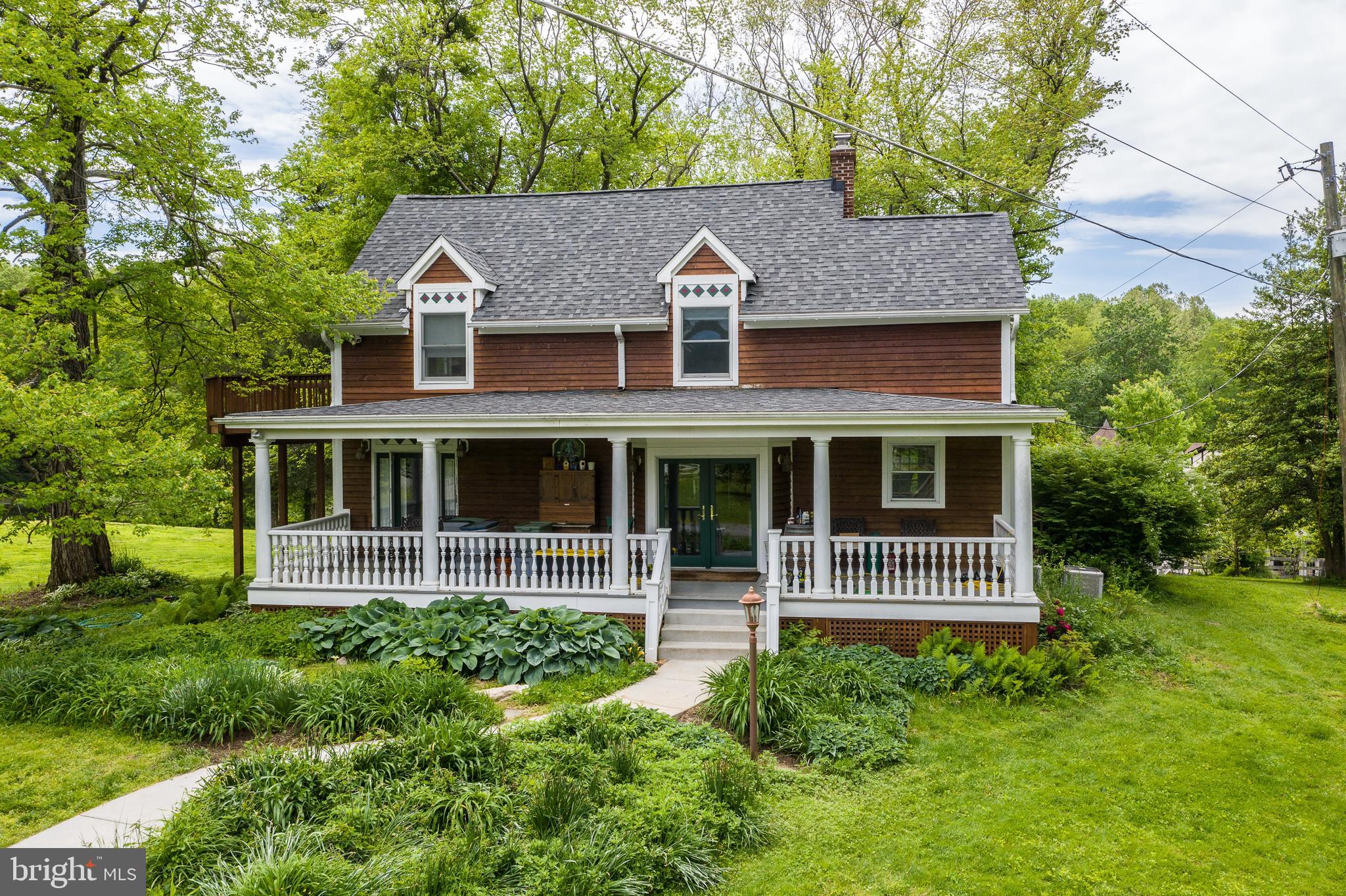 7433 Clifton Road Clifton, VA 20124 - Photo 3 of 98 Gallery Image 3