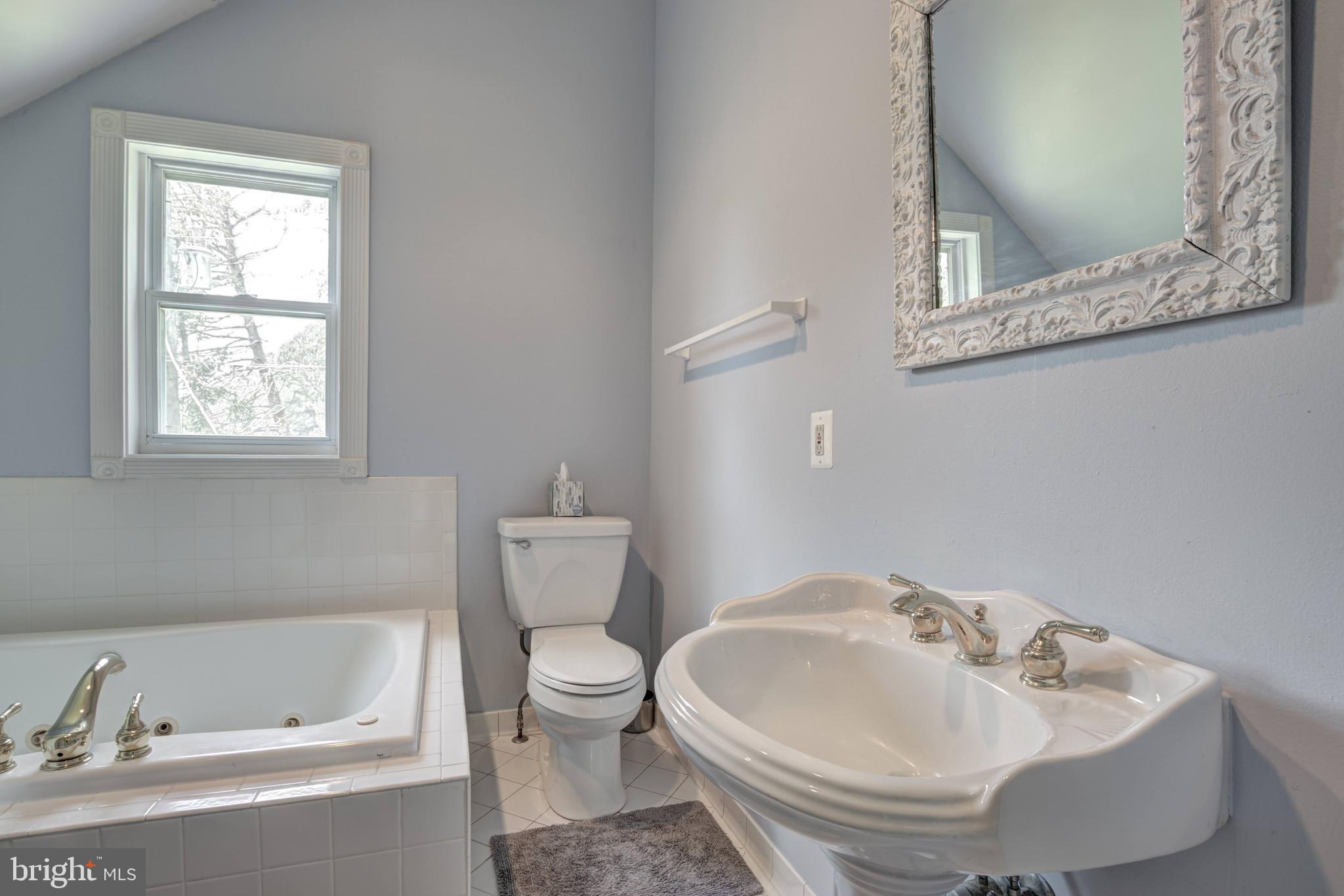 7433 Clifton Road Clifton, VA 20124 - Photo 22 of 98 Gallery Image 22