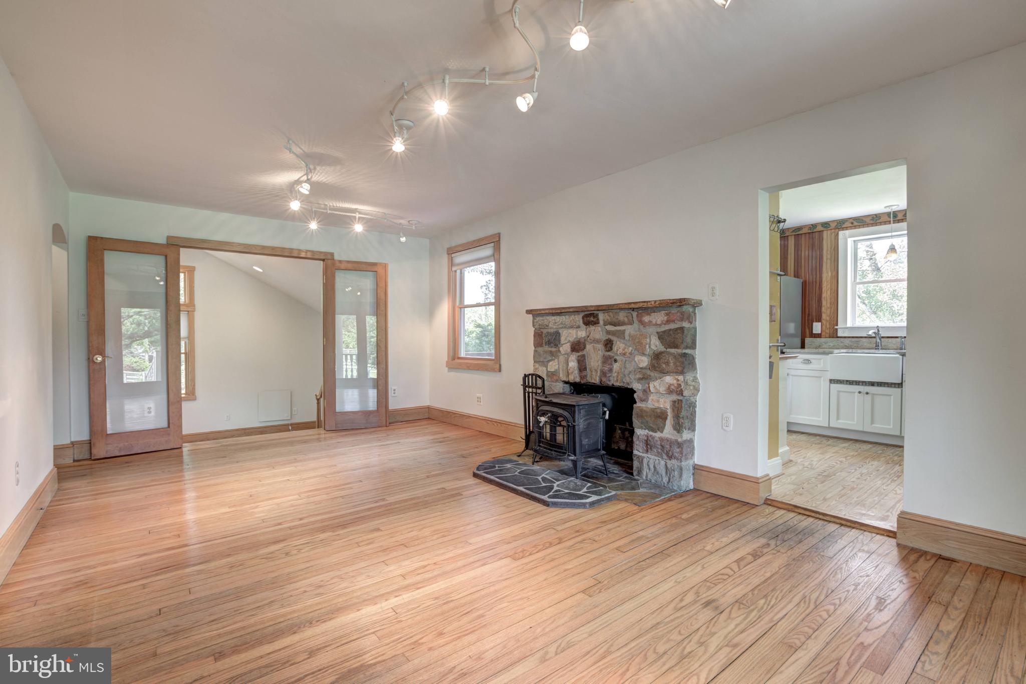 7433 Clifton Road Clifton, VA 20124 - Photo 25 of 98 Gallery Image 25