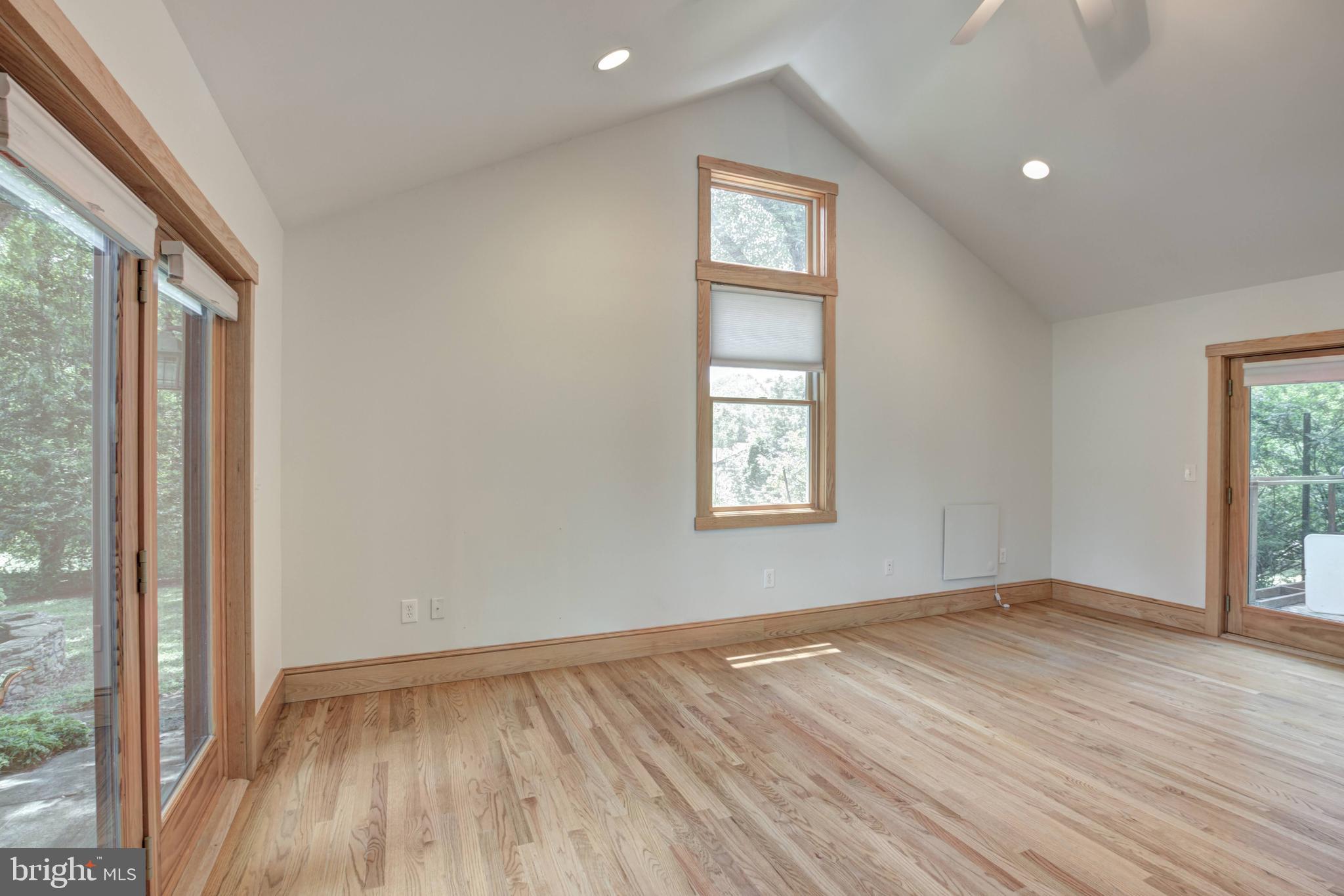 7433 Clifton Road Clifton, VA 20124 - Photo 31 of 98 Gallery Image 31