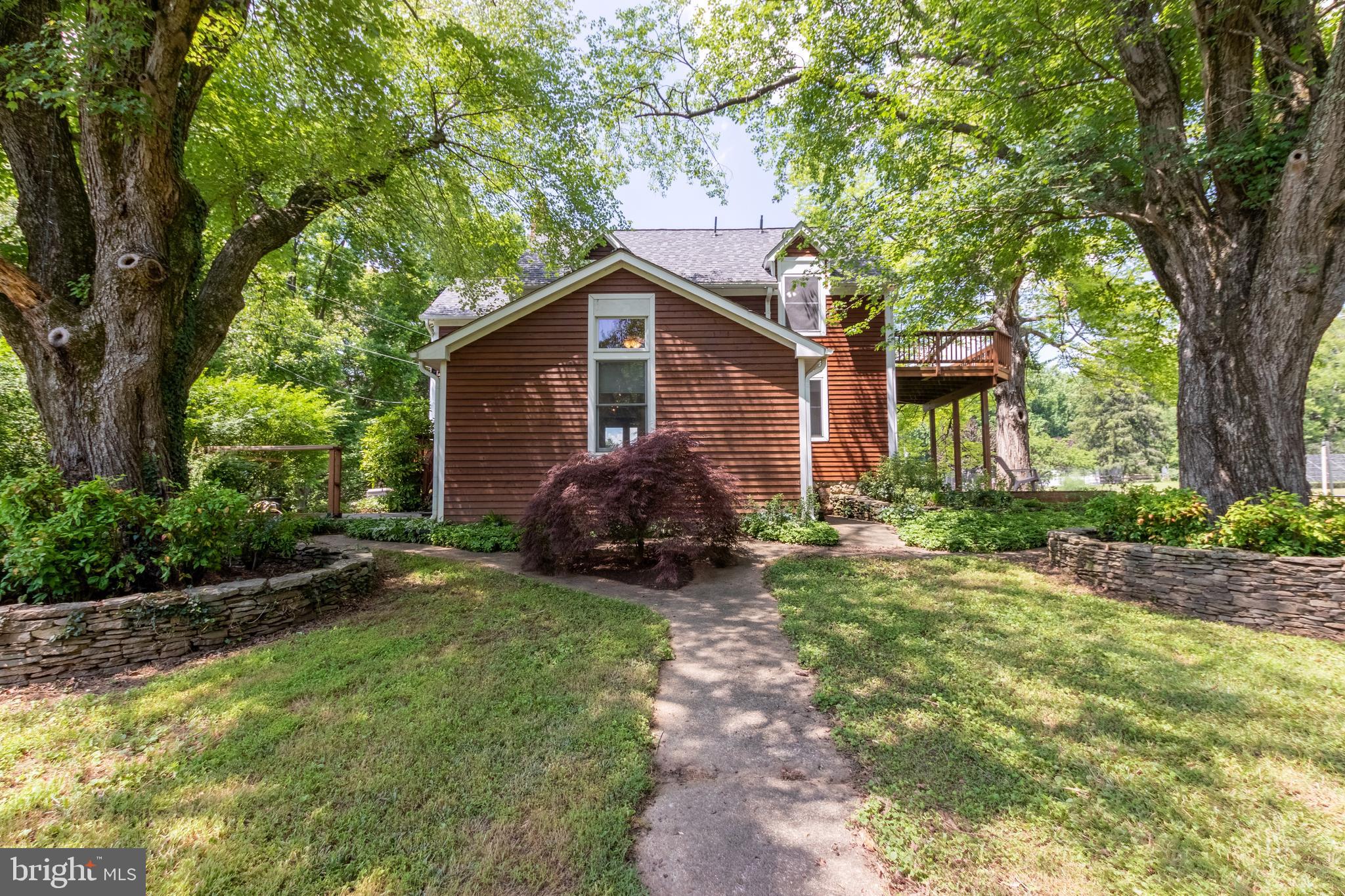 7433 Clifton Road Clifton, VA 20124 - Photo 42 of 98 Gallery Image 42