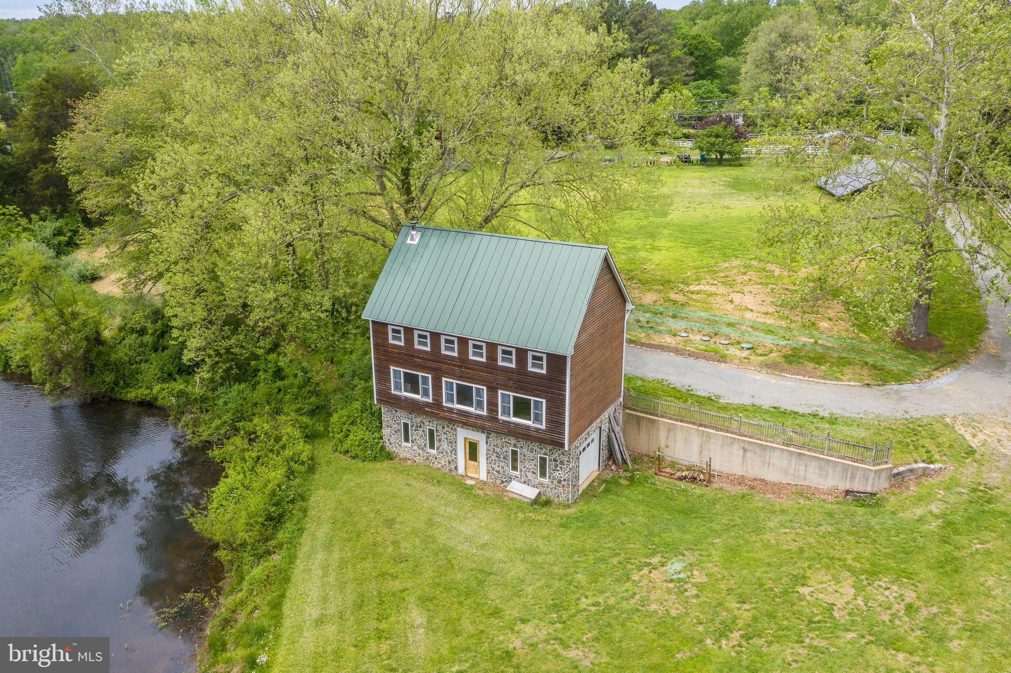 7433 Clifton Road Clifton, VA 20124 - Photo 94 of 98 Gallery Image 94