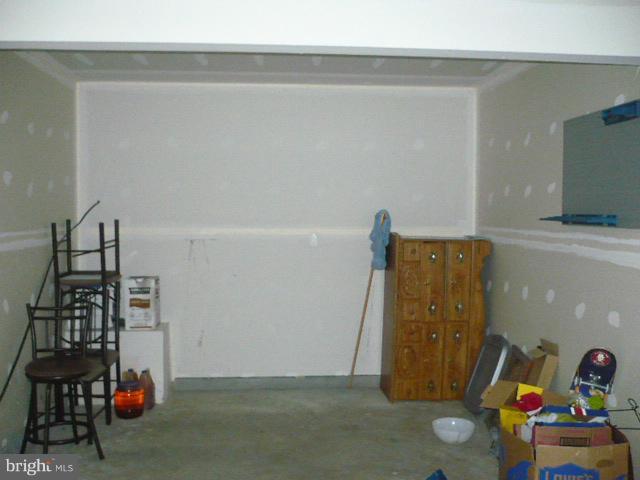 44 Hokes Inwood, WV 25428 - Photo 5 of 19 Garage
