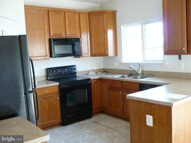 44 Hokes Inwood, WV 25428 - Photo 9 of 19 Kitchen Upper 1 Level