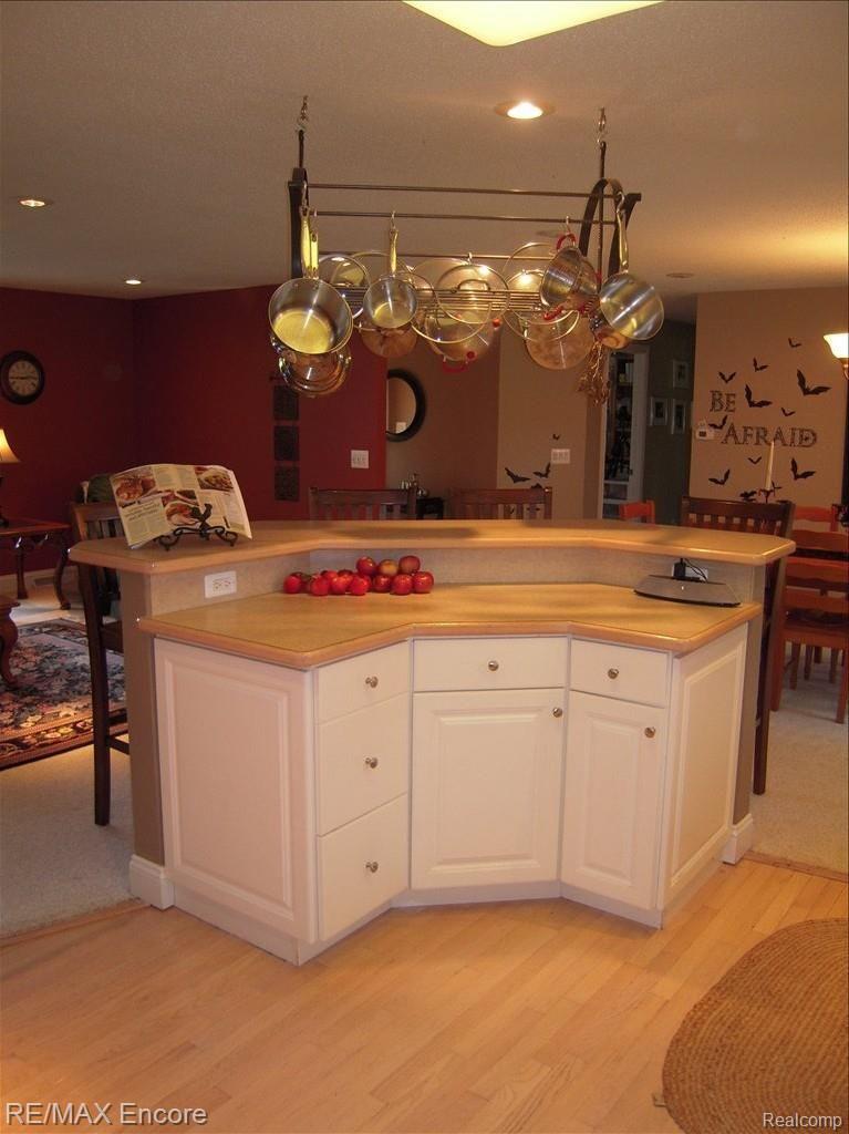 6185 Clarkston Road Clarkston, MI 48346 - Photo 12 of 33 KITCHEN
