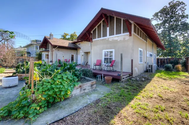 $625,000 | 707 East Floradora Avenue, Fresno, CA 93728