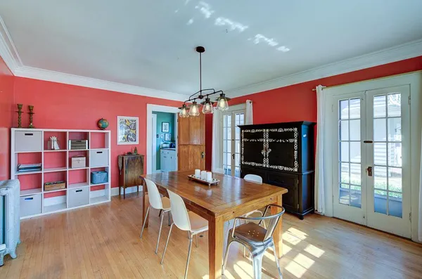 $585,000 | 707 East Floradora Avenue, Fresno, CA 93728