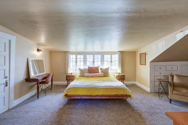 $585,000 | 707 East Floradora Avenue, Fresno, CA 93728