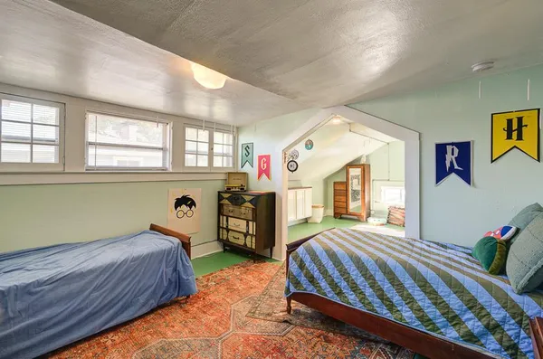 $585,000 | 707 East Floradora Avenue, Fresno, CA 93728