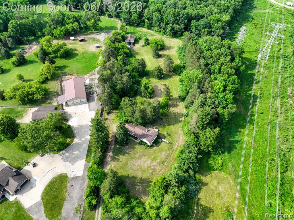 3020 Glengary Road Commerce Township, MI 48382 - Photo 3 of 39