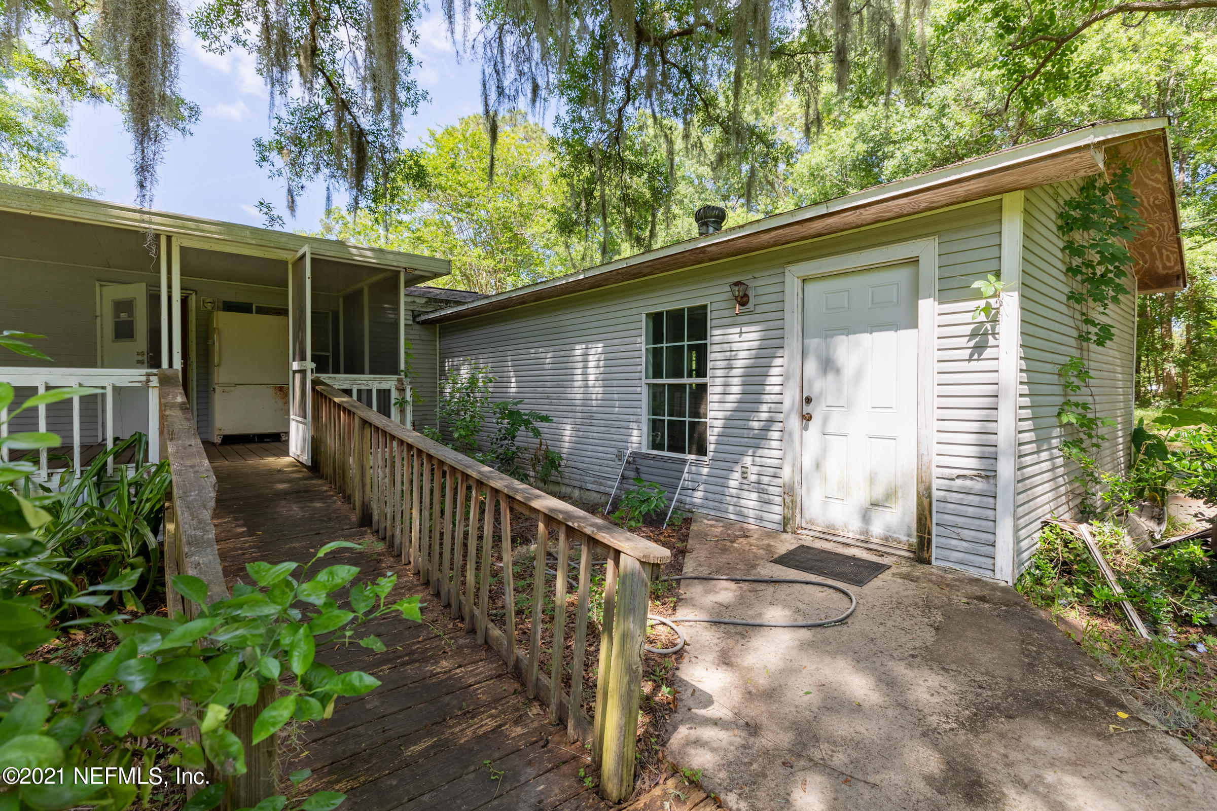 2889 Burris Road Orange Park, FL 32065 - Photo 16 of 21 Backyard