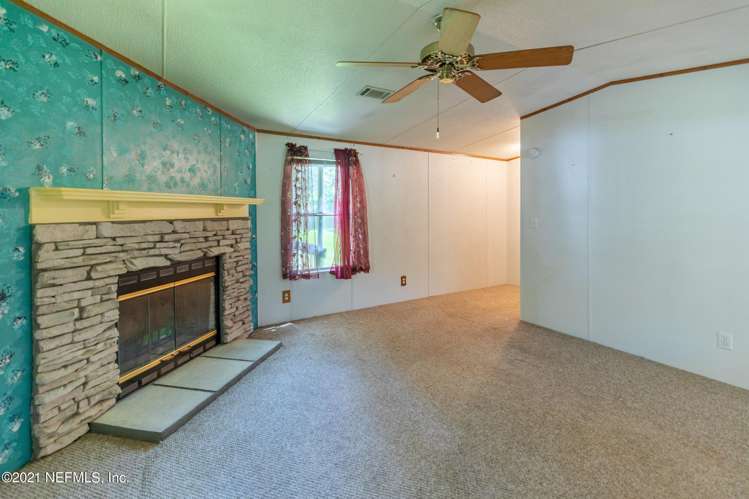 2889 Burris Road Orange Park, FL 32065 - Photo 10 of 21 Living Room