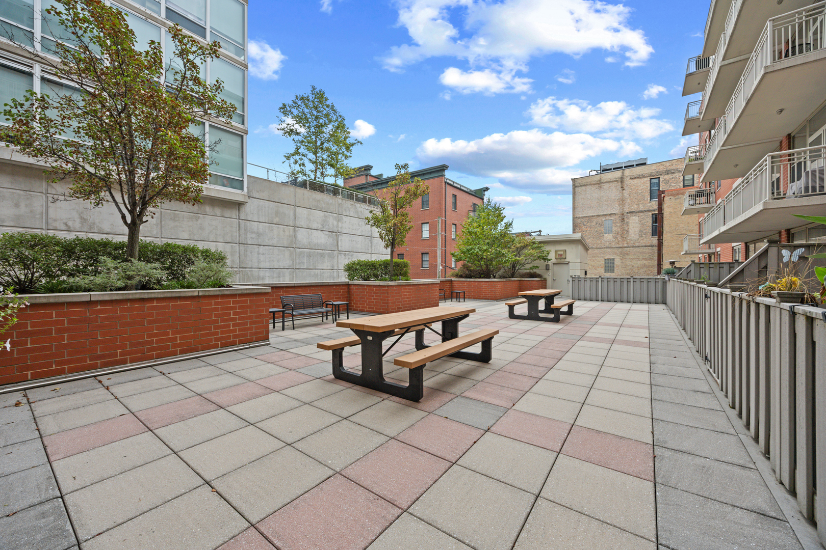 1001 West Madison Street, Unit 413 Chicago, IL 60607 - Photo 19 of 23 Gallery Image 19