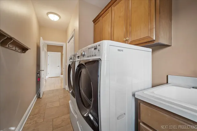 $779,000 | 7-n919 Cloverfield Drive, St. Charles, IL 60175