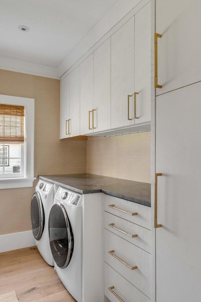 31 Rose Lane Charleston, SC 29403 - Photo 42 of 45 Laundry Room Perfection