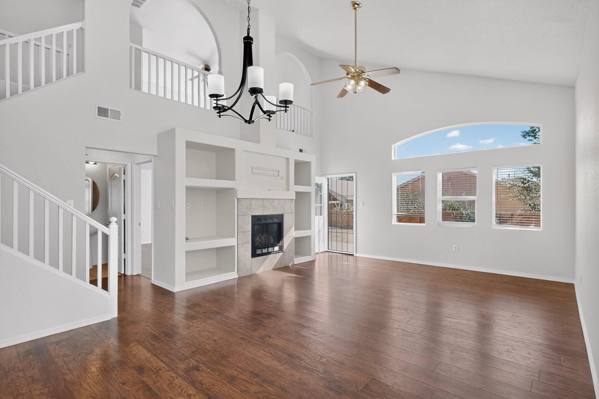 672 Peaceful Meadows Drive Northeast Rio Rancho, NM 87144 - Photo 5 of 45 Gallery Image 5