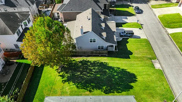 $430,000 | 4313 Vivian Street, Bellaire, TX 77401