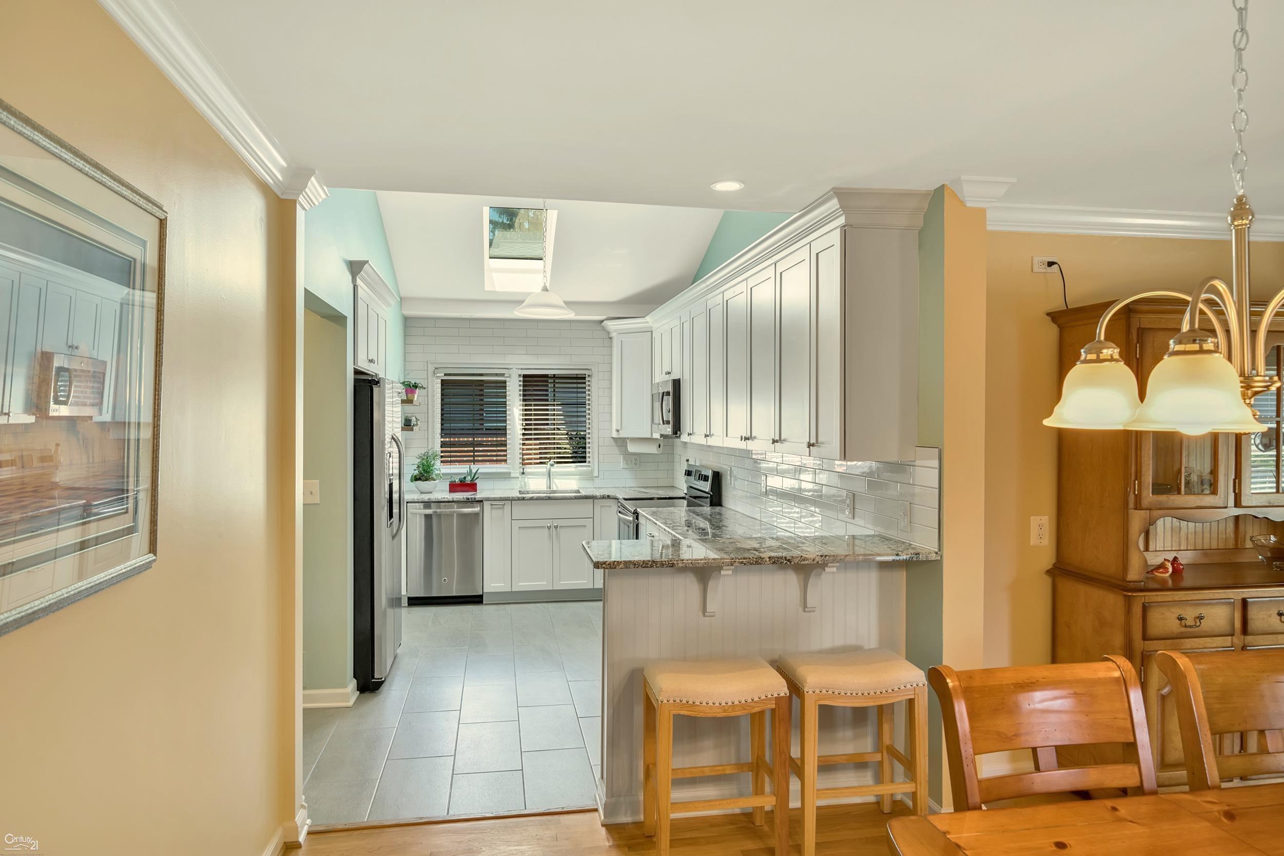 1038 Hawthorne Road Grosse Pointe Woods, MI 48236 - Photo 21 of 61