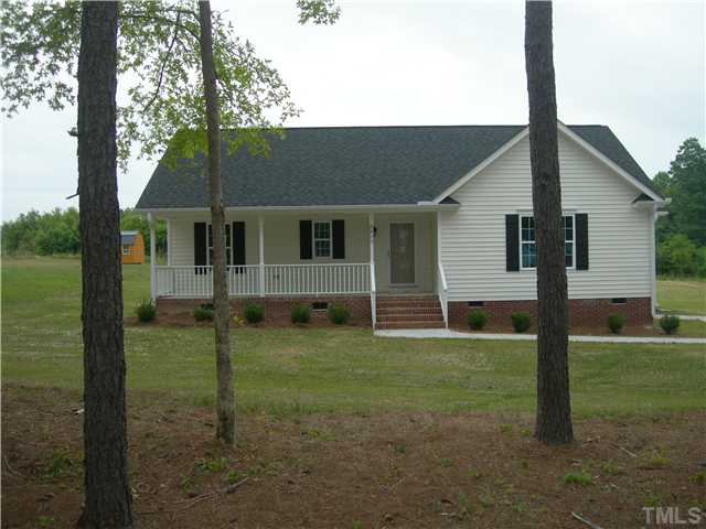 8809 Dukes Lake Road Zebulon, NC 27597 - Photo 2 of 10 Gallery Image 2
