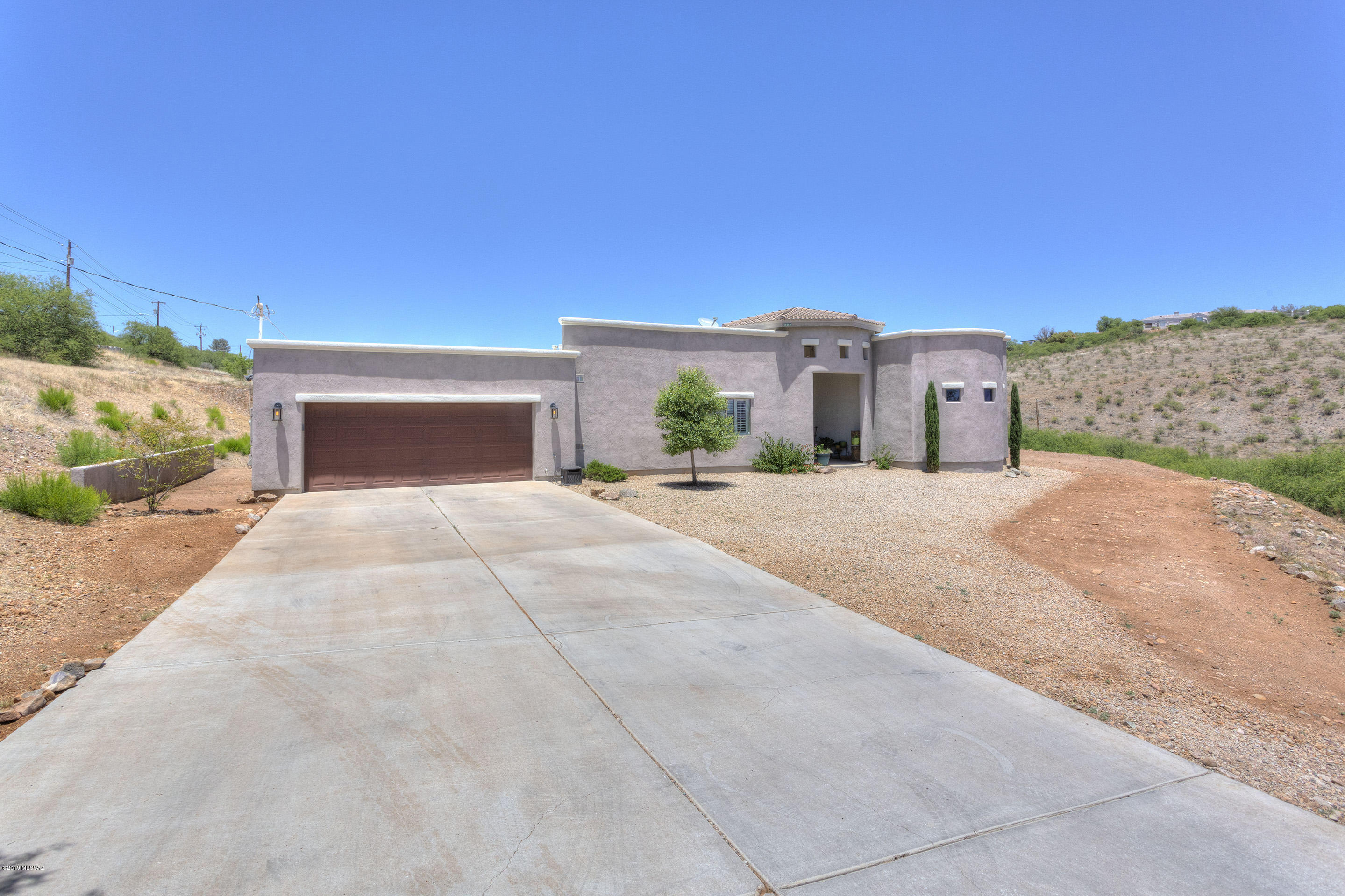 390 Falcon Court Rio Rico, AZ 85648 - Photo 2 of 41
