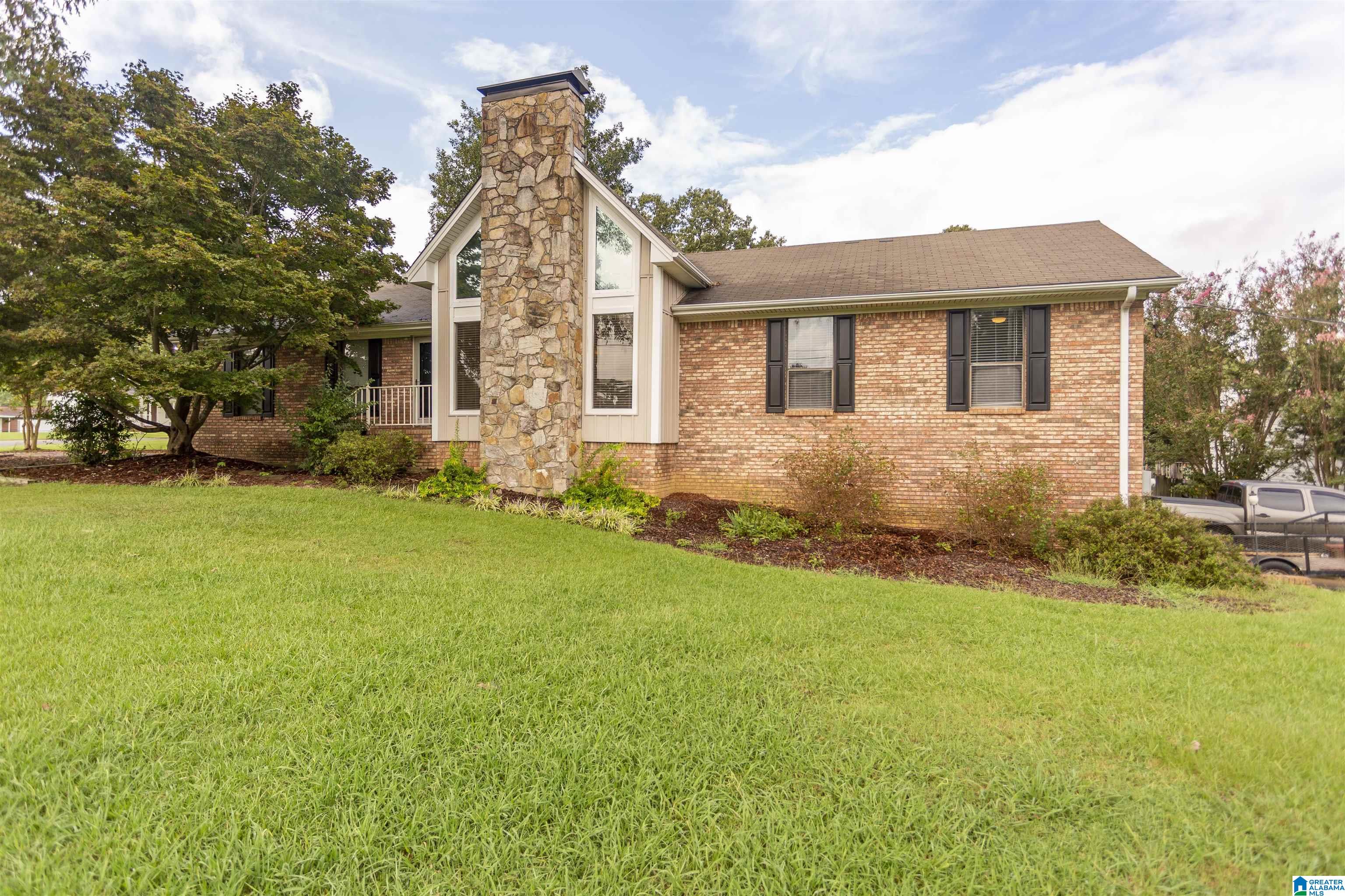 901 Jason Circle Mount Olive, AL 35117 - Photo 4 of 43