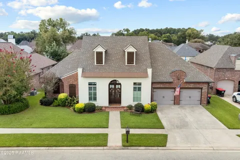 $468,000 | 506 Willow Bend, Youngsville, LA 70592