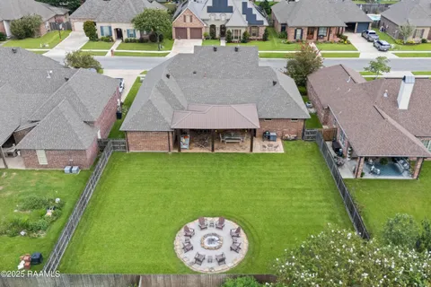 $468,000 | 506 Willow Bend, Youngsville, LA 70592