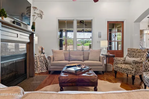 $468,000 | 506 Willow Bend, Youngsville, LA 70592