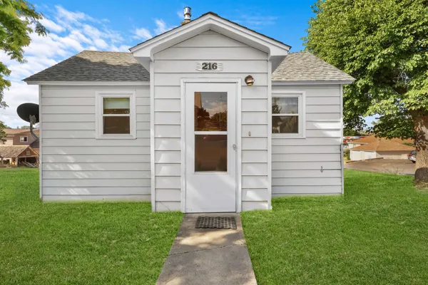 $199,900 | 216 Northwest Cole Avenue, Wilbur, WA 99185