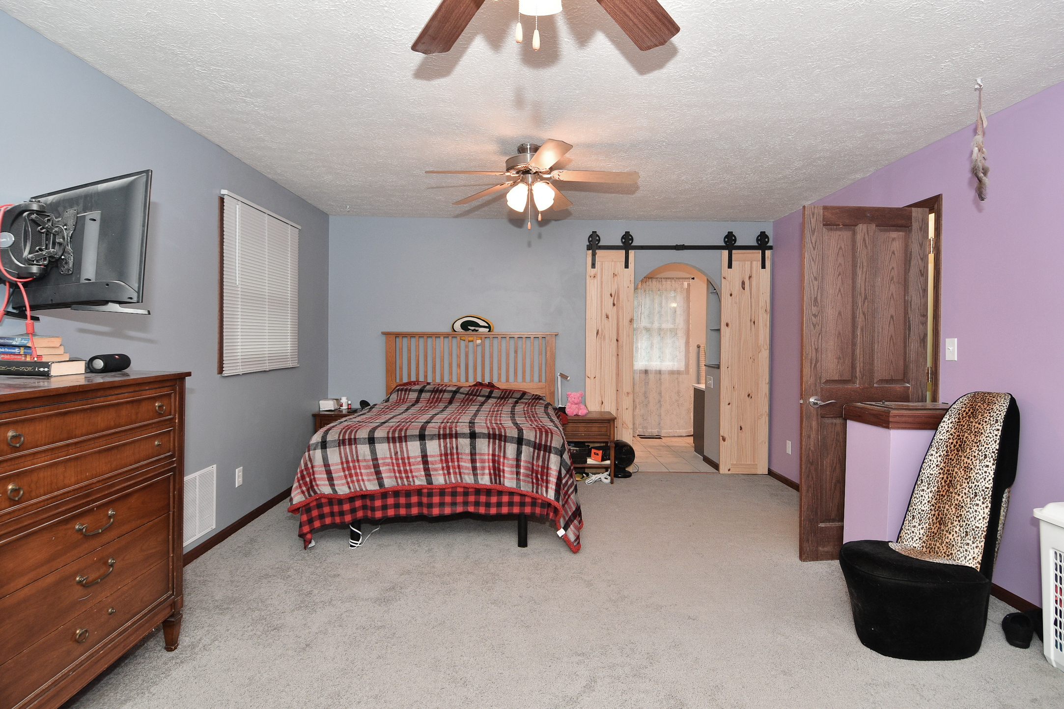 1127 Pilgrim Road Greenwood, IN 46142 - Photo 6 of 47 Gallery Image 6