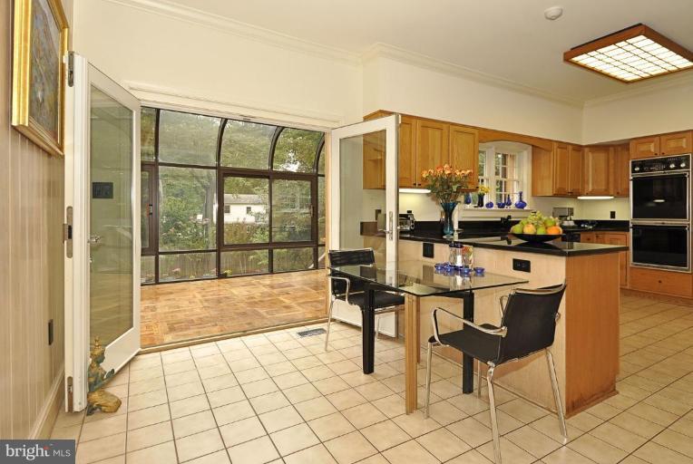 5118 Sangamore Road Bethesda, MD 20816 - Photo 7 of 29 Breakfast Area
