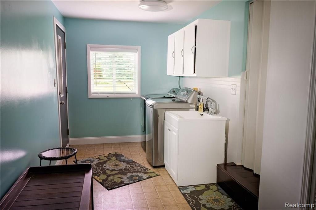 43790 Burtrig Road Belleville, MI 48111 - Photo 11 of 32
