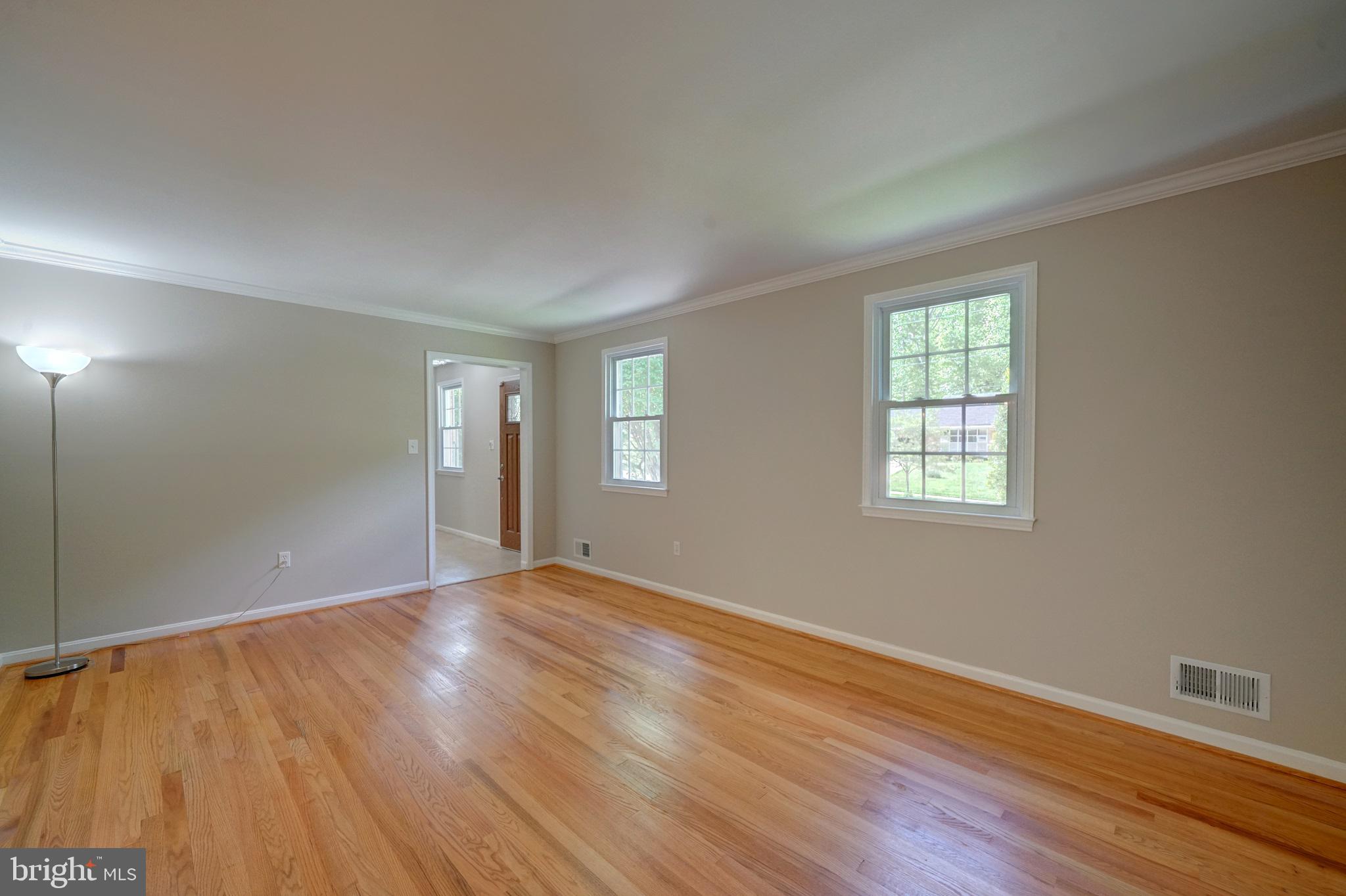 6301 Kaybro Street Laurel, MD 20707 - Photo 11 of 91