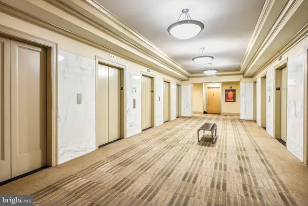 $230,000 | 111 South 15th Street, Unit 1810, Philadelphia, PA 19102