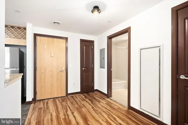 $230,000 | 111 South 15th Street, Unit 1810, Philadelphia, PA 19102