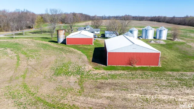 $239,000 | 20040 Boulder Road, Carlyle, IL 62231