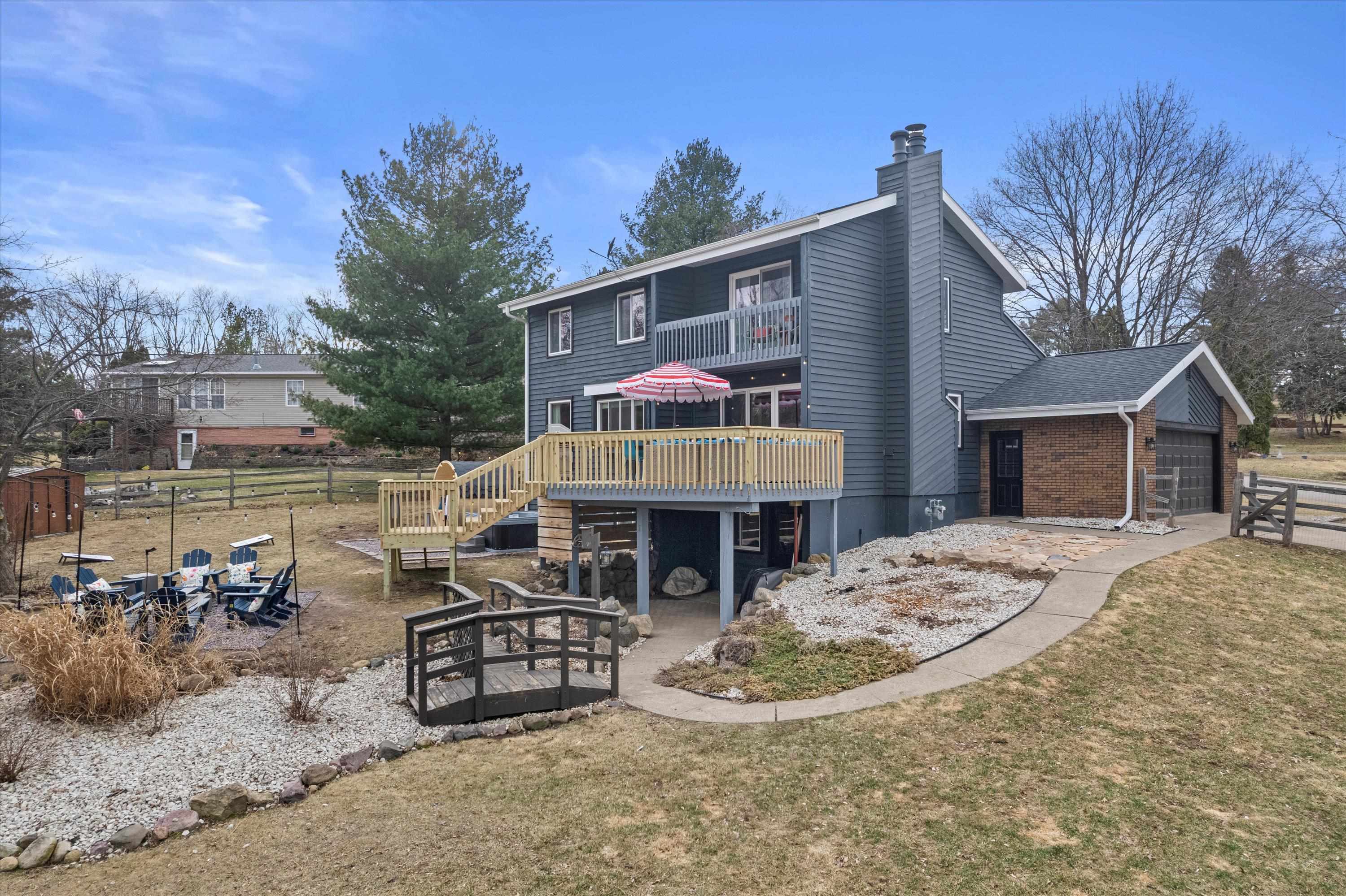 1074 Tinkham Trail Baraboo, WI 53913 - Photo 5 of 44