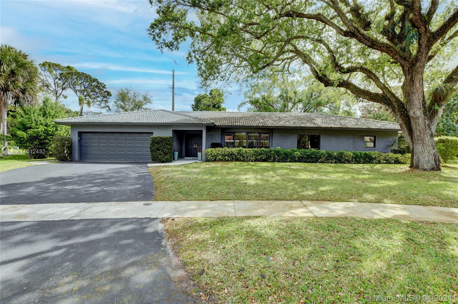 6532 Serena Lane Boca Raton, FL 33433 - Photo 1 of 40 Gallery Image 1