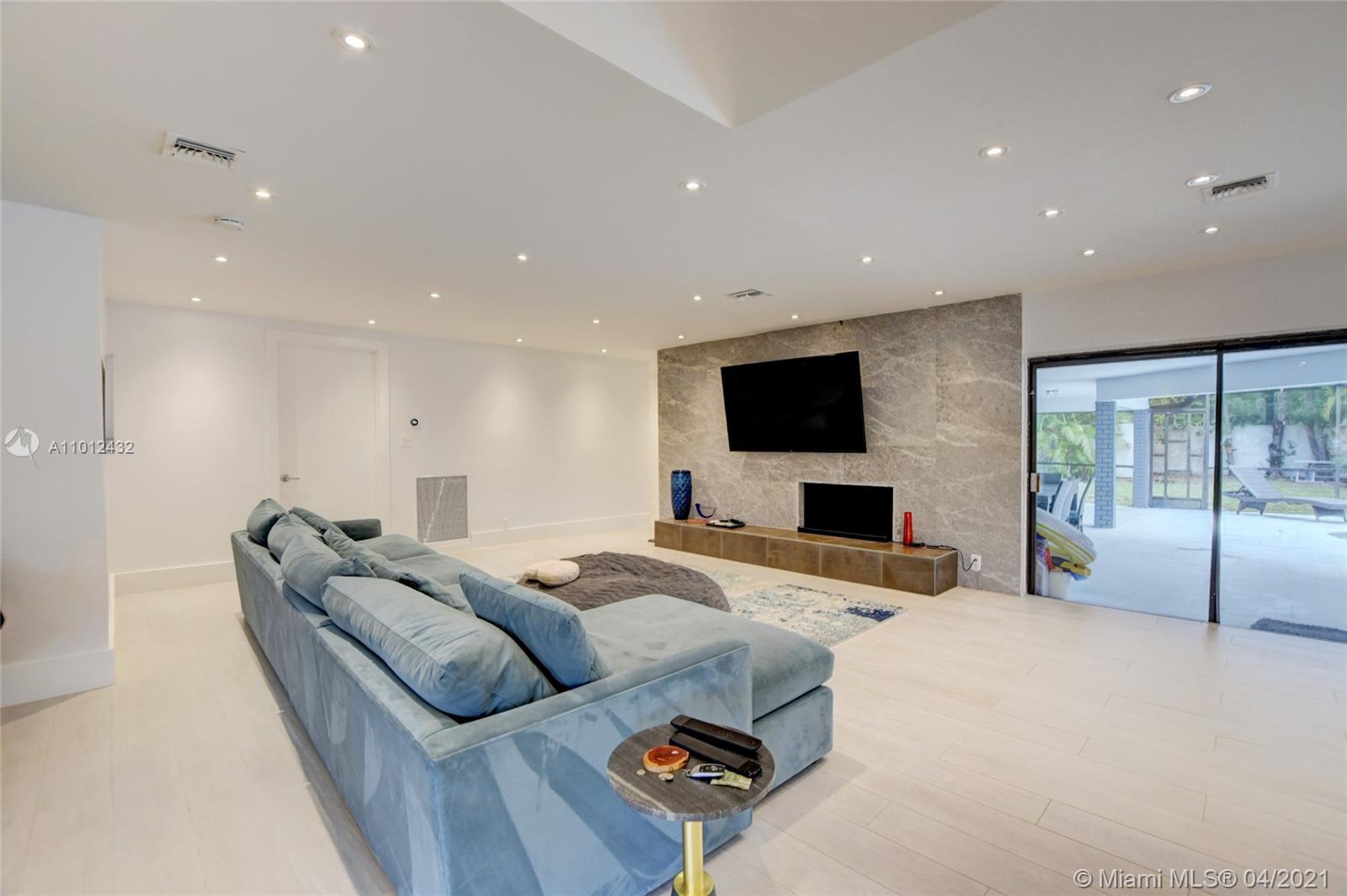 6532 Serena Lane Boca Raton, FL 33433 - Photo 14 of 40 Gallery Image 14