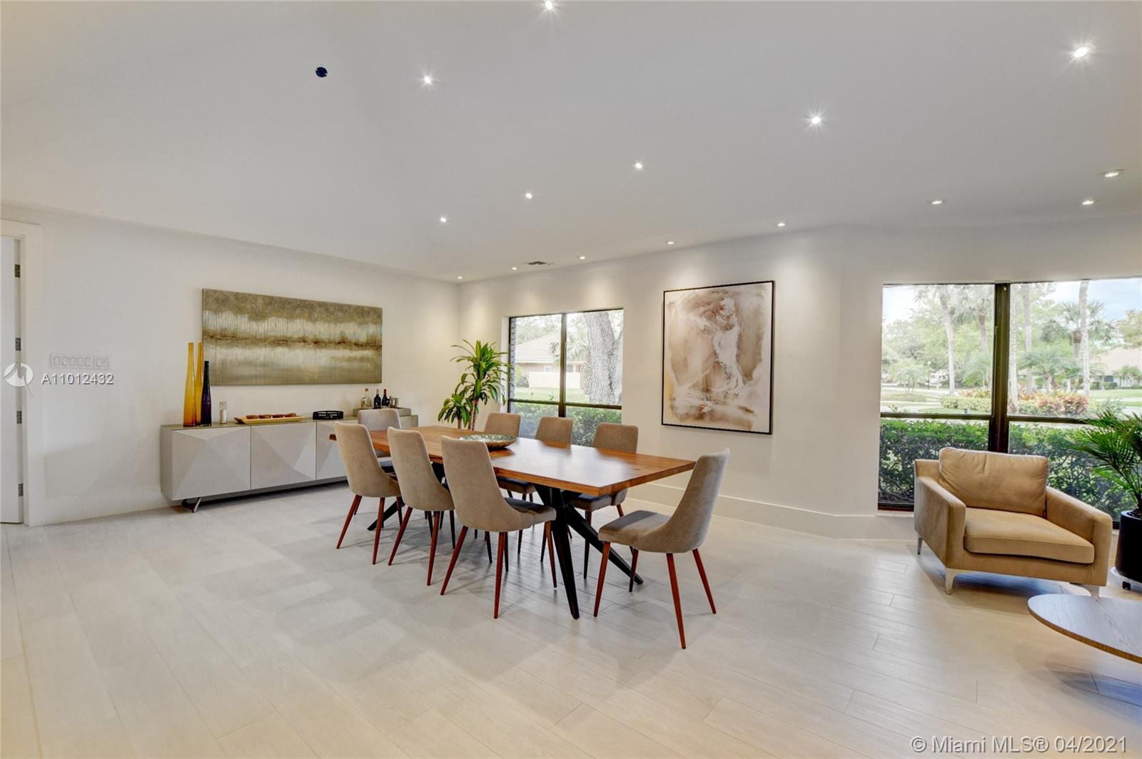 6532 Serena Lane Boca Raton, FL 33433 - Photo 7 of 40 Gallery Image 7