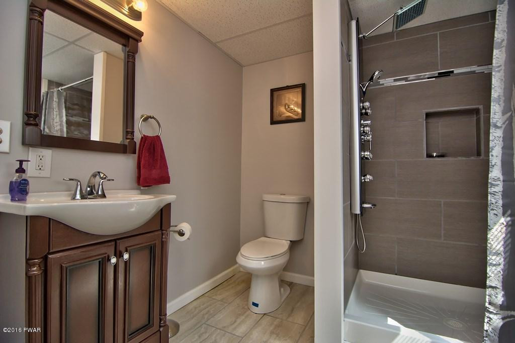 884 Deerfield Road Lake Ariel, PA 18436 - Photo 14 of 59
