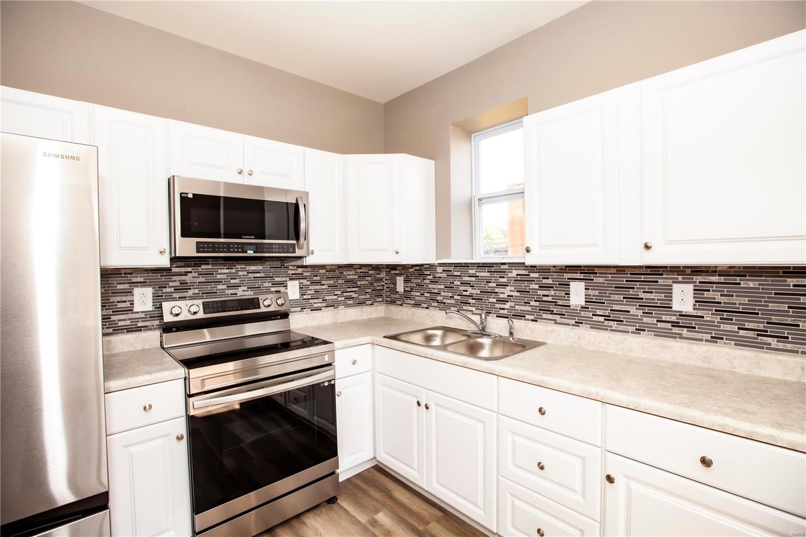 3721 Hebert Street St. Louis, MO 63107 - Photo 3 of 25