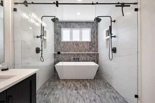 $952,999 | 52801 Royal Park Avenue, Utica, MI 48315