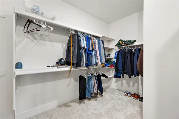 $952,999 | 52801 Royal Park Avenue, Utica, MI 48315