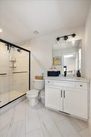 $952,999 | 52801 Royal Park Avenue, Utica, MI 48315