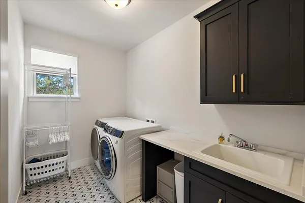 $952,999 | 52801 Royal Park Avenue, Utica, MI 48315