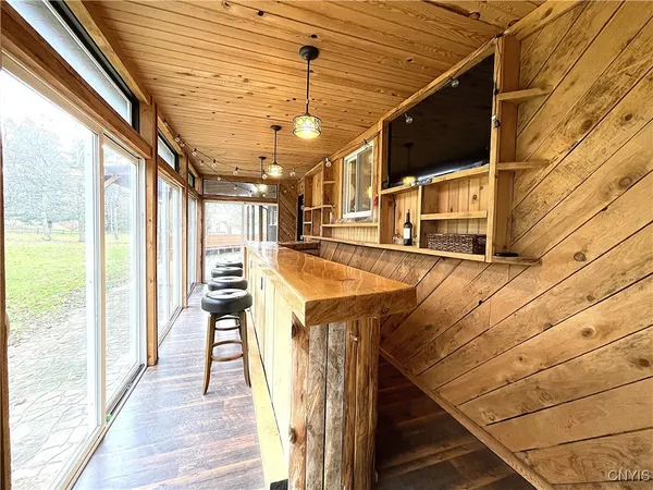 $375,000 | 4576 Whetstone Road, Manlius, NY 13104
