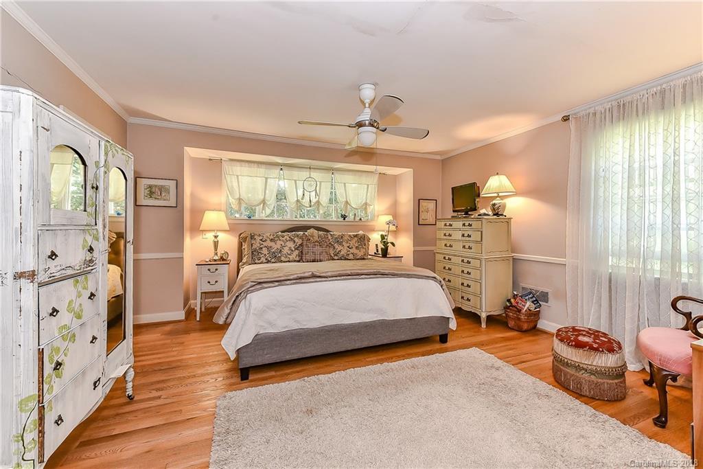 3316 Foxcroft Road Charlotte, NC 28211 - Photo 14 of 22
