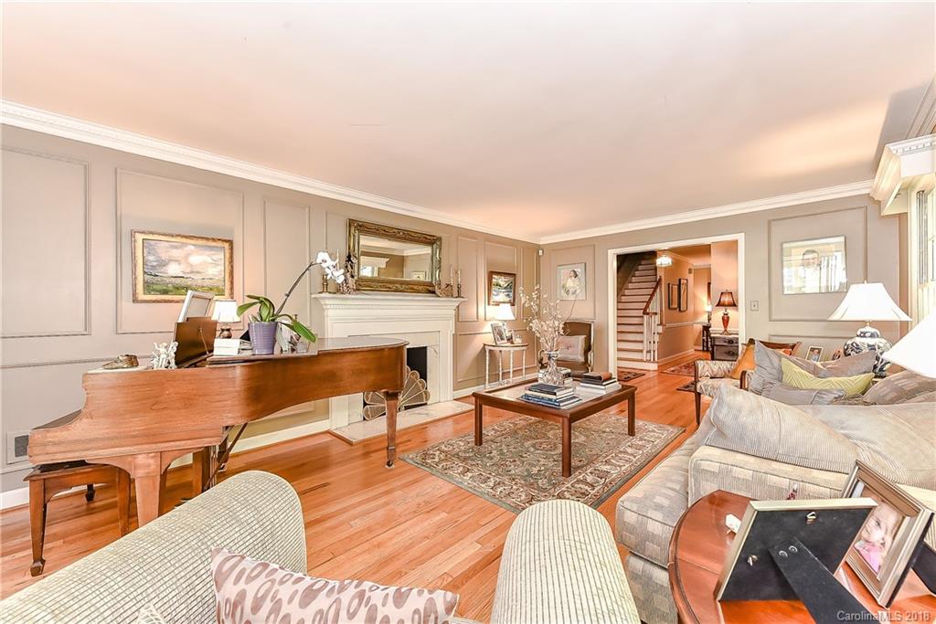 3316 Foxcroft Road Charlotte, NC 28211 - Photo 8 of 22